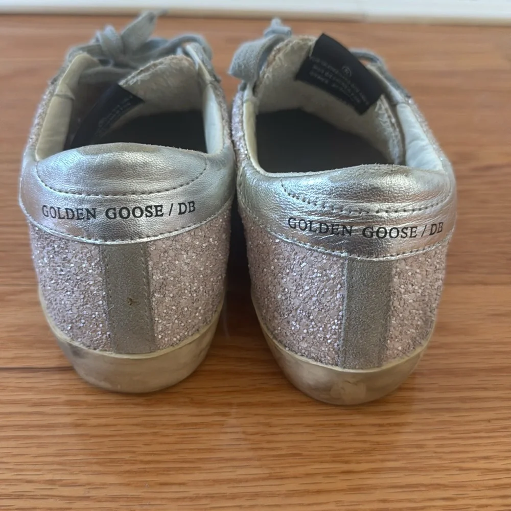 Golden Goose Sneakers
Pink glitter - Picture 4 of 6